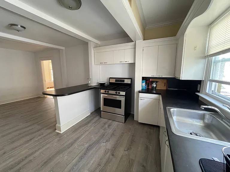 16 Mann Ave #1B — Photo 1