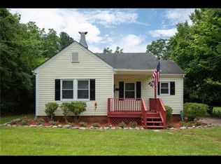 221 Oakland Dr, Fayetteville, NC 28301