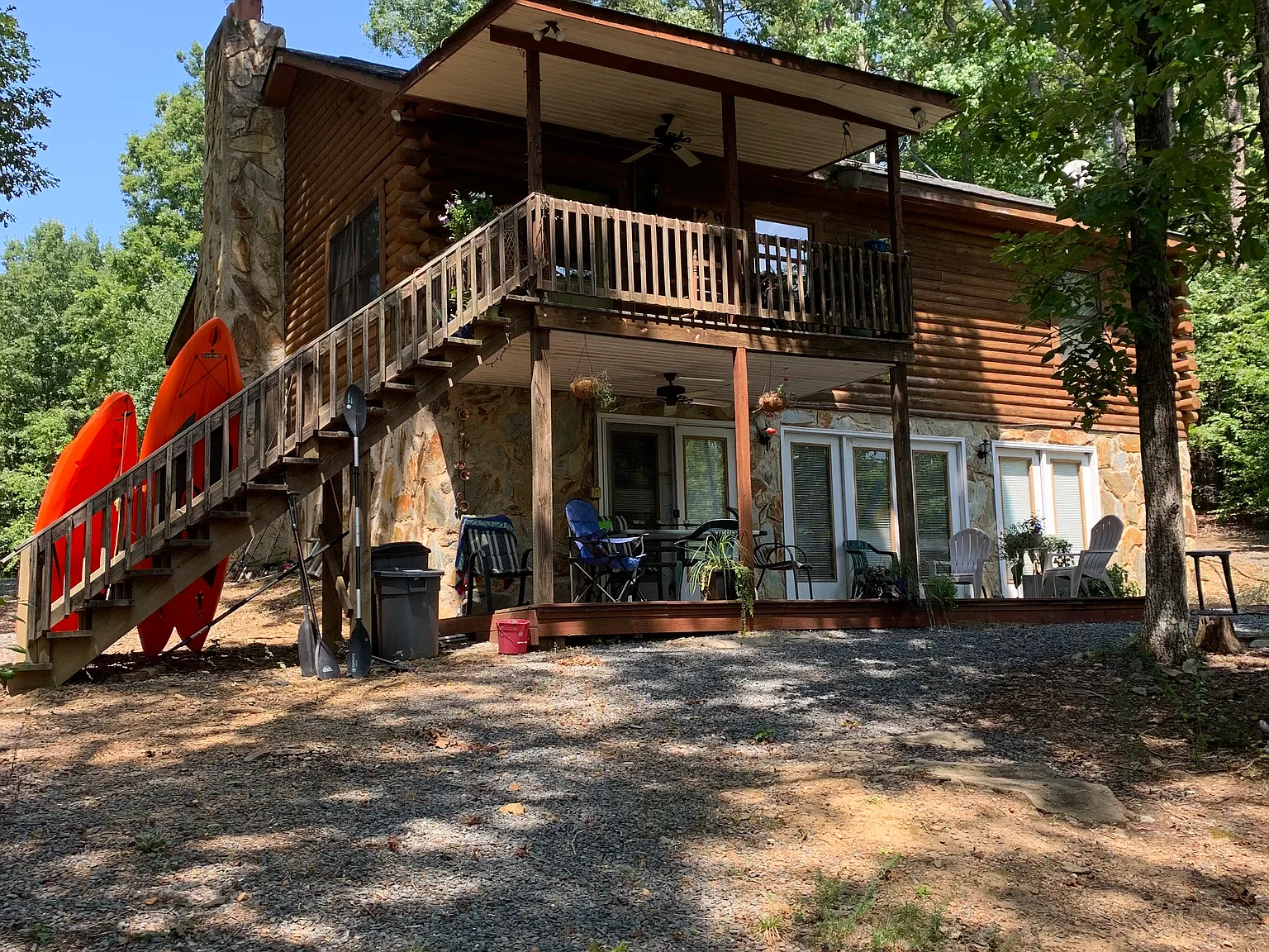 3 bed, 2128 sqft, $2,000 — Photo 2