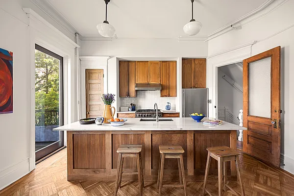 Sold by Corcoran | media 6