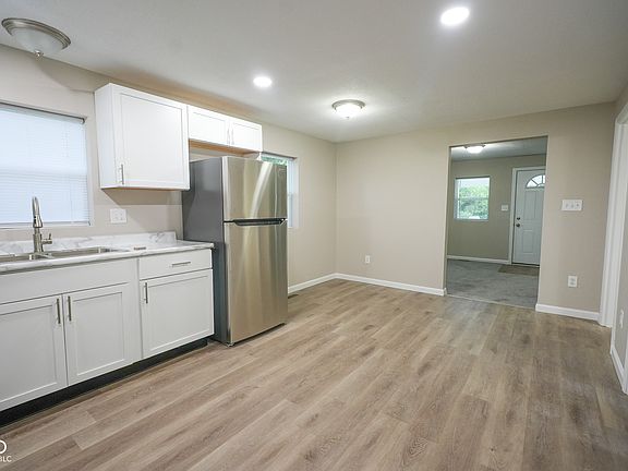 3rd image of 2314 Forkner St