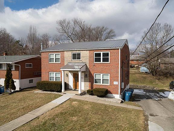 3rd image of 3164 Woodward St