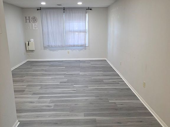 2nd image of 13717 Ridgeview Ct