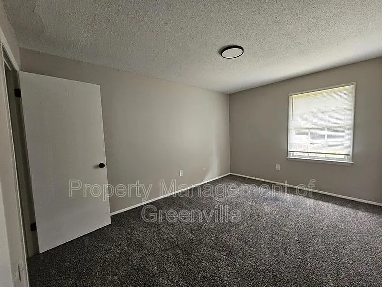 6526 White Horse Rd #10B — Photo 15
