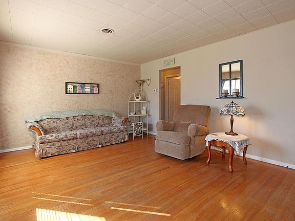 5th image of 5678 Sampson Blvd