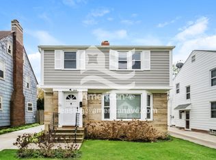 3830 Merrymound Rd, South Euclid, OH 44121
