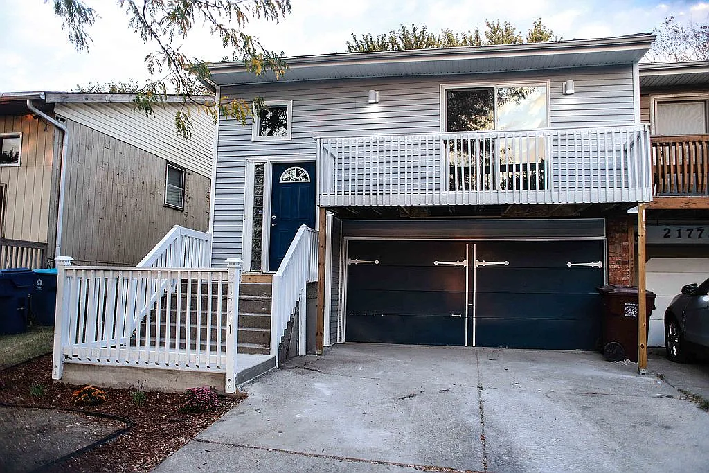 21771 Peterson Ave photo 1