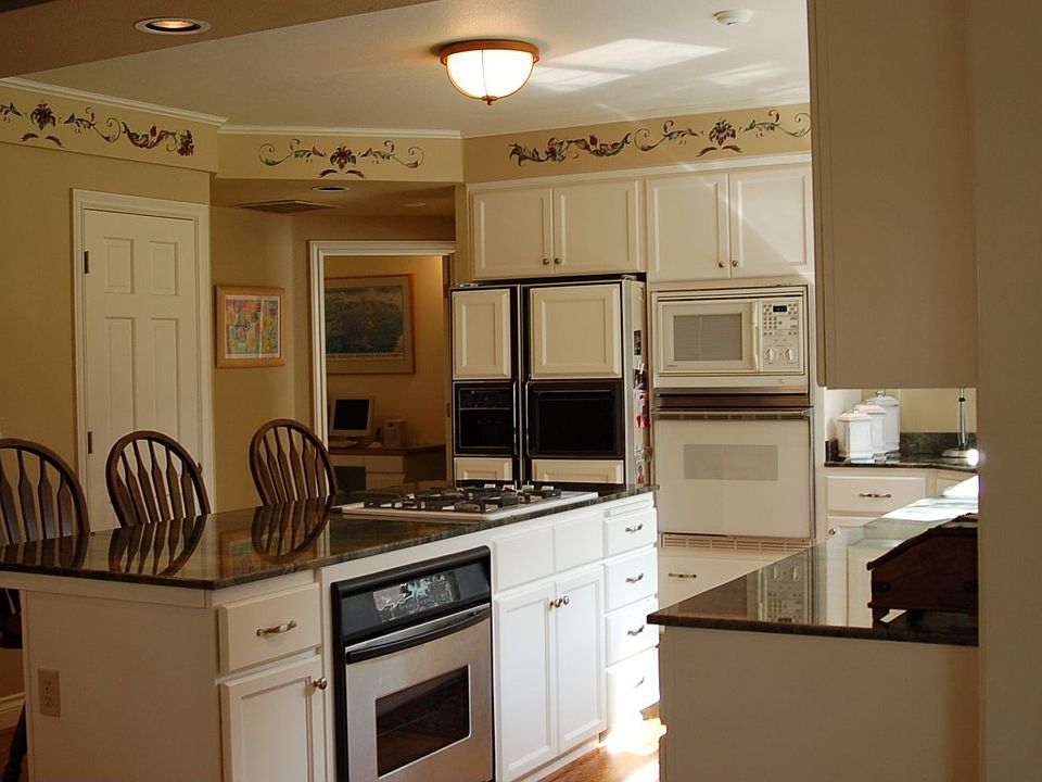 Bright Gourmet Kitchen