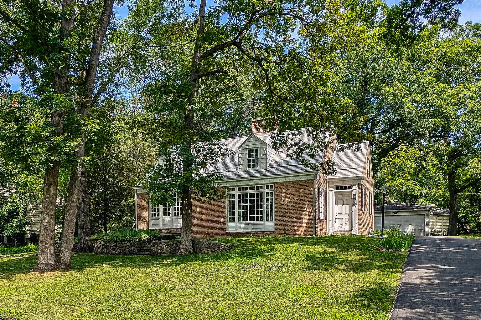 35 W Birchwood Ave photo 1