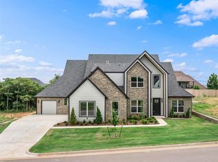 4548 Maple Ridge Dr, Edmond, OK 73034