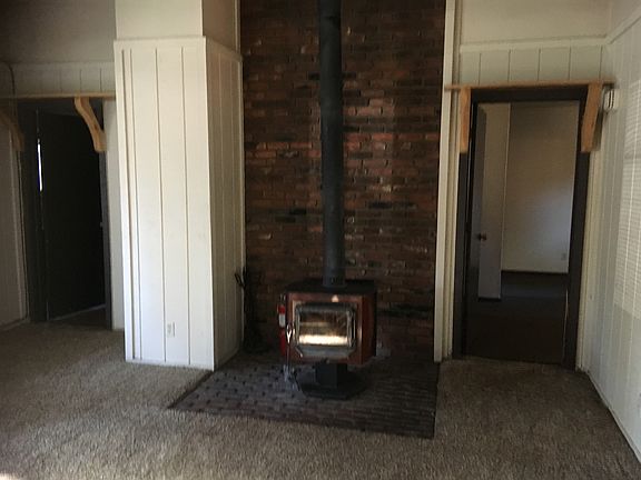4th image of 477 Mono St APT B