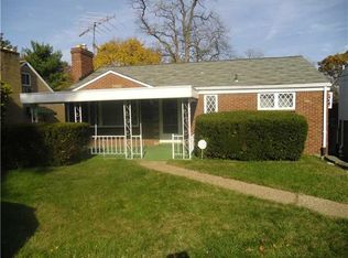 1290 Dickens St, Pittsburgh, PA 15220