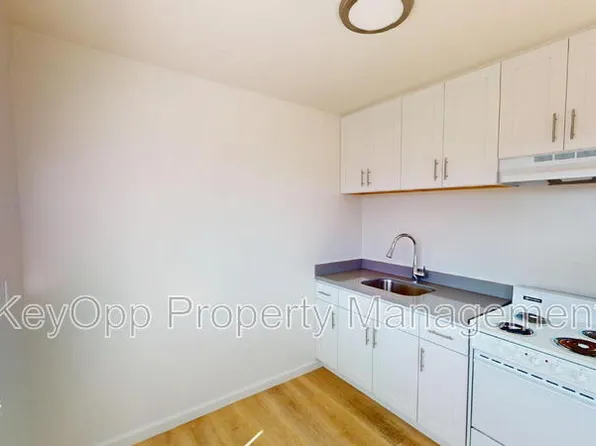 465 10th Ave APT 6, San Francisco, CA 94118