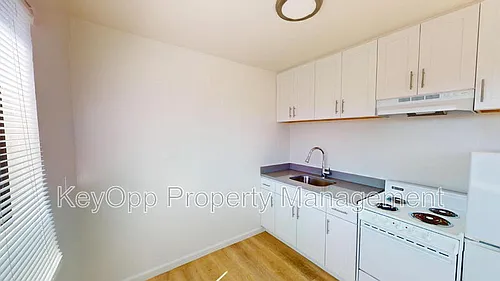 465 10th Ave #6 Photo 1