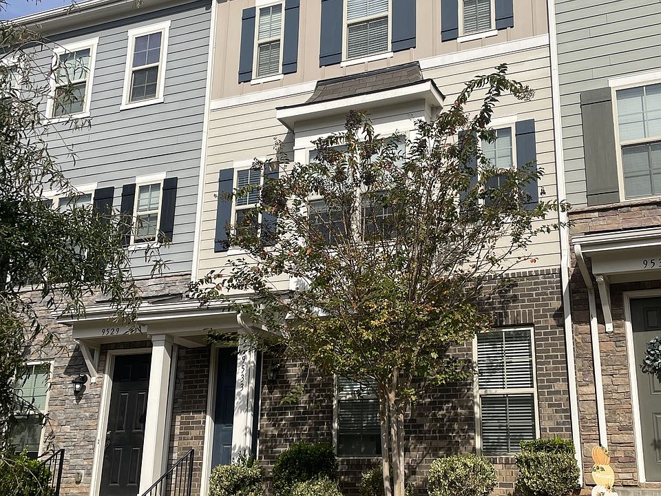 Welcome to 9533 Ainslie Downs Street!