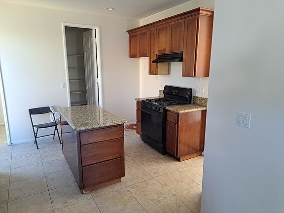 3rd image of 3645 Sunset Ln