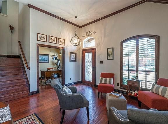 5th image of 6409 Creekdale Dr