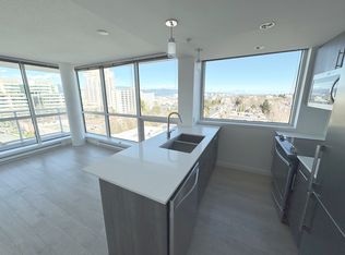 2975 Oak St #901, Vancouver, BC