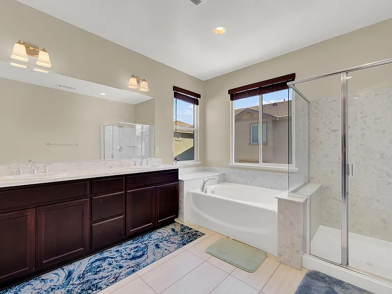 4725 Friesian Dr — Photo 15