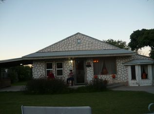 704 Irvin St, Carlsbad, NM 88220
