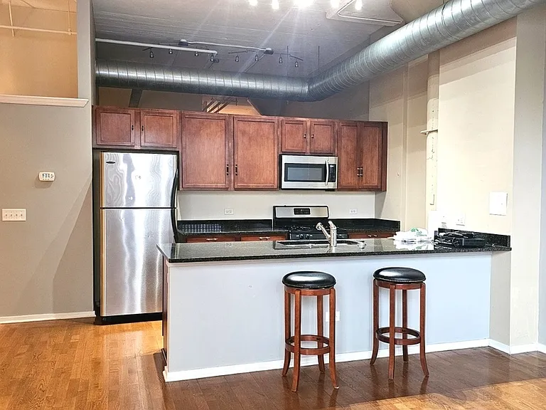 2323 W Pershing Rd #128 — Photo 6