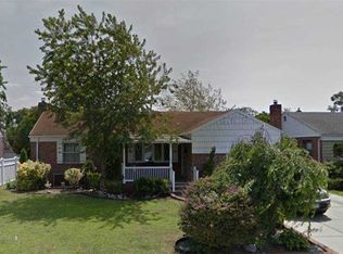 43 Caroline Ave, Elmont, NY 11003