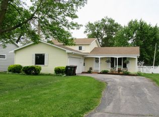 410 George St, Clifton, IL 60927