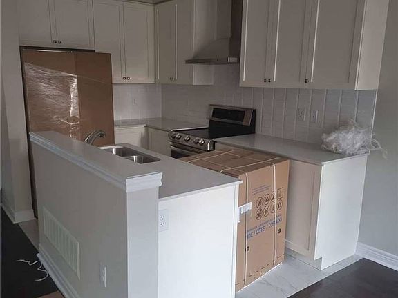 3rd image of 55 Finegan Cir