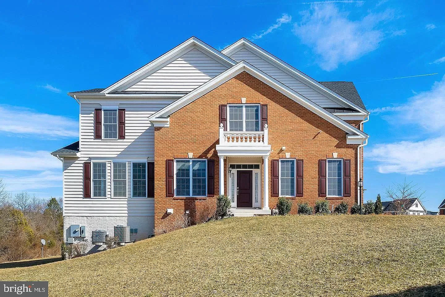 4 bed, 4.5 bath, 3947 sqft, $4,250 — Photo 1