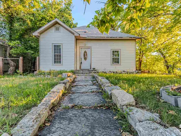 114 W Chestnut St, Junction City, KS 66441