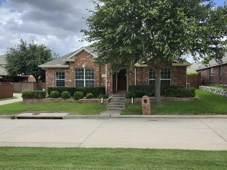 7812 Pleasant Hill Rd — Photo 1