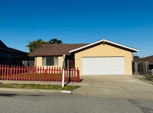 3003 Crescent St, Marina, CA 93933