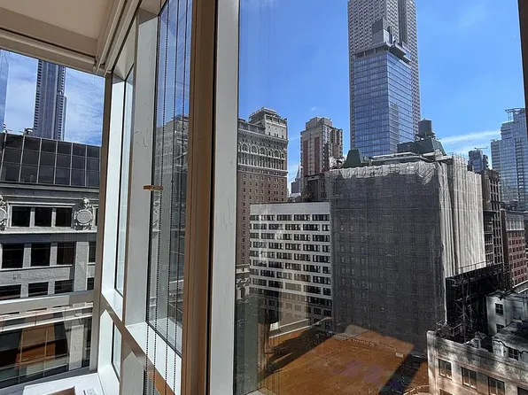 885 6th Ave, New York, NY