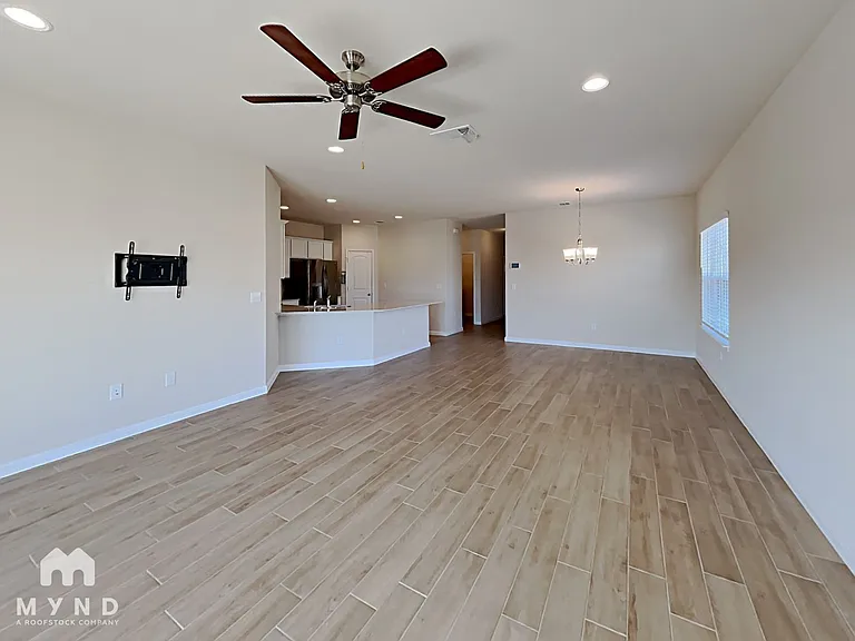 2444 Lobo Landing Cv — Photo 8