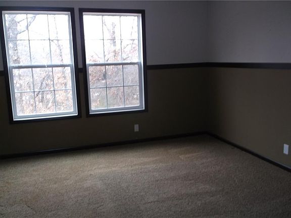 5th image of 16300 Pond Creek Dr