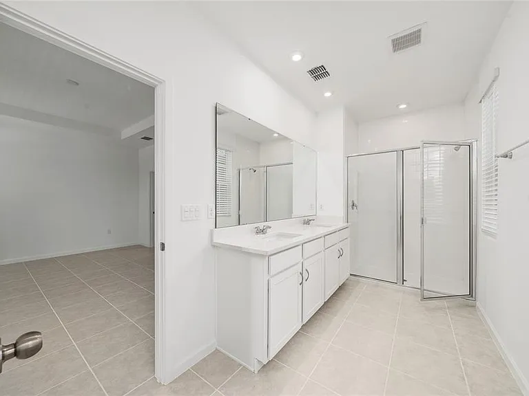 2402 Celebration Blvd — Photo 20