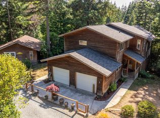 88600 Trout Pond Ln, Bandon, OR 97411