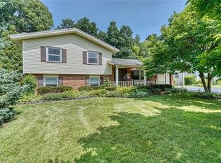 258 Paddy Hill Dr, Rochester, NY 14616