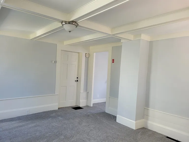 106 Emerson Ave #C — Photo 9