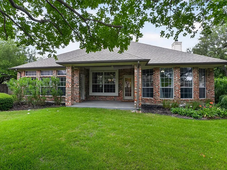 2908 Cortes Ct — Photo 15