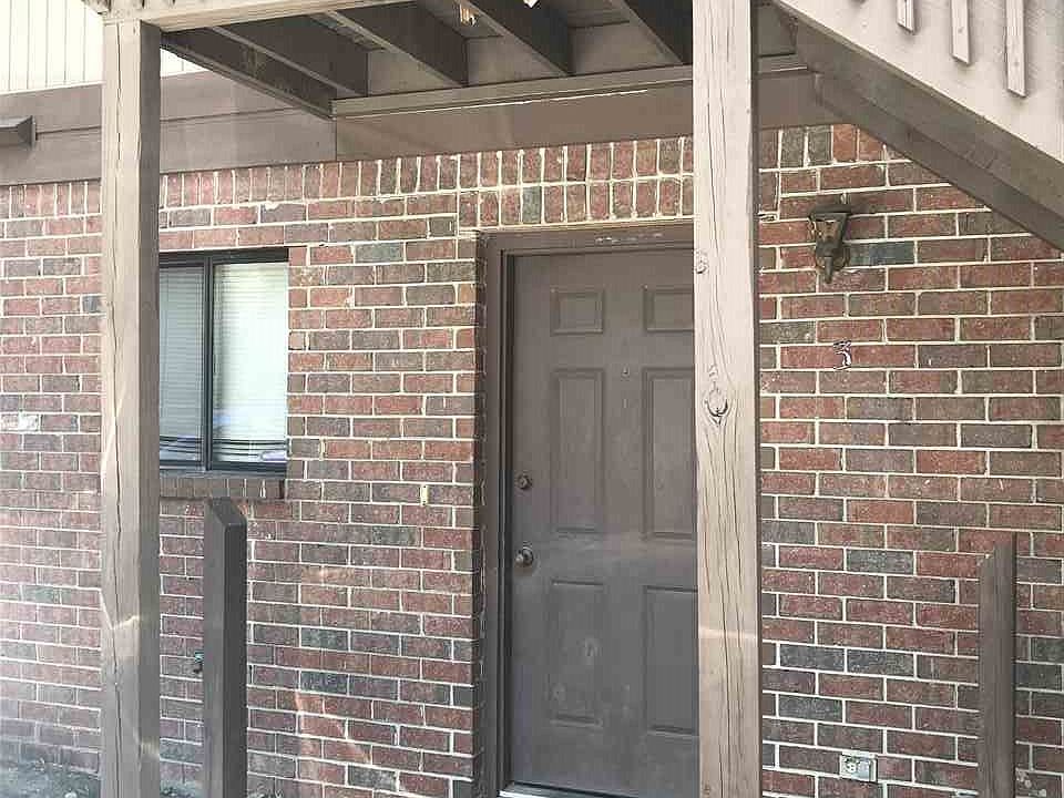 1st image of 216 Dixie Dr APT E3