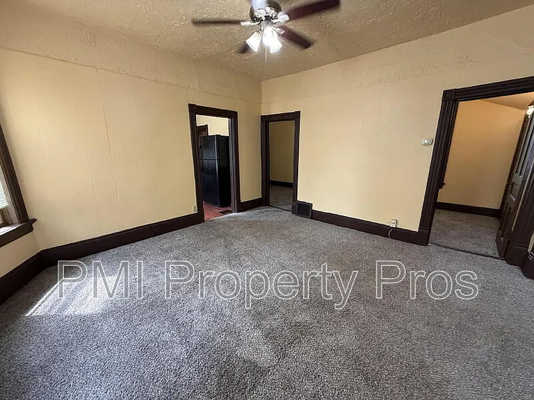 2439 N Dr William Finlayson St — Photo 13