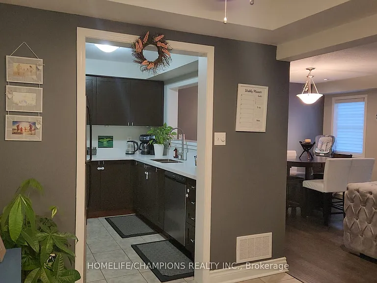 8840 Sheppard Ave E — Photo 6