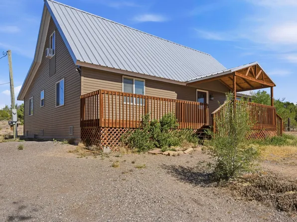 84 Skyline Dr, Edgewood, NM 87015
