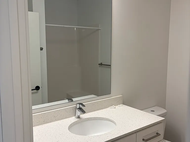 Ben Franklin Flats — Photo 12