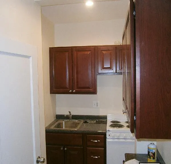 387 Harvard St #1L — Photo 6