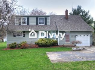 4823 Anderson Rd, Lyndhurst, OH 44124