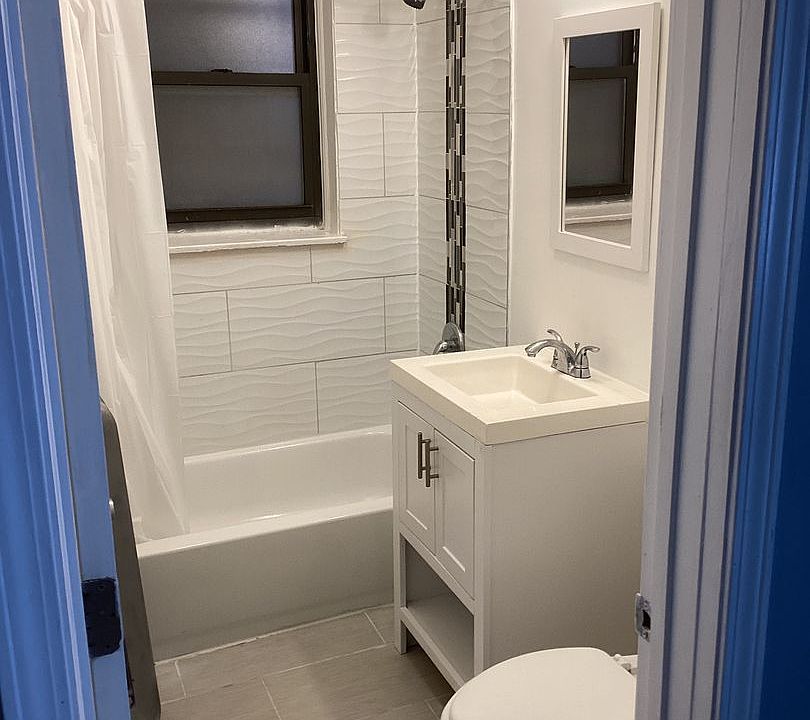 1st image of 7656 S Kingston Ave #2516-1