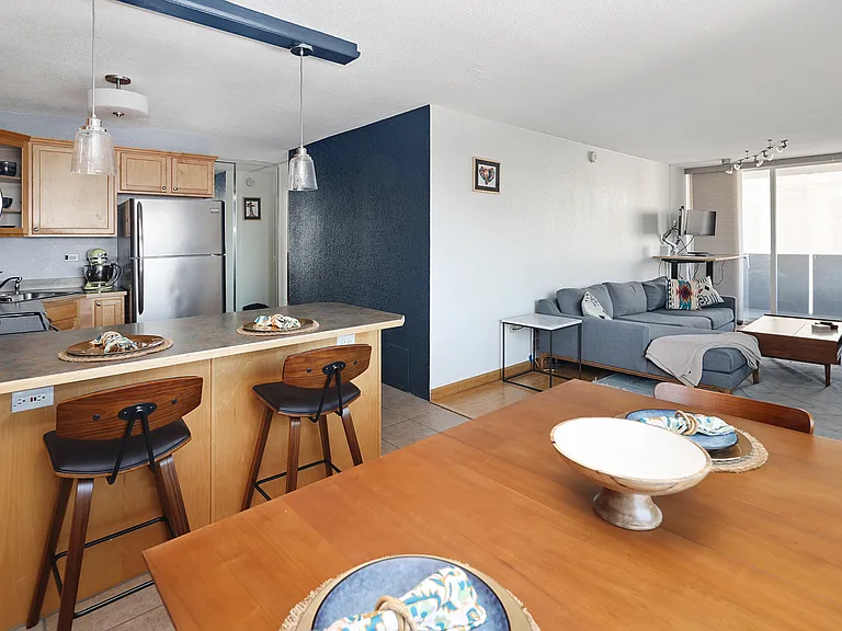 909 N Logan St #8F — Photo 16