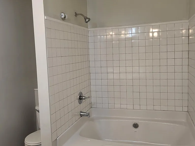 1908 Tryon Dr #4 — Photo 11